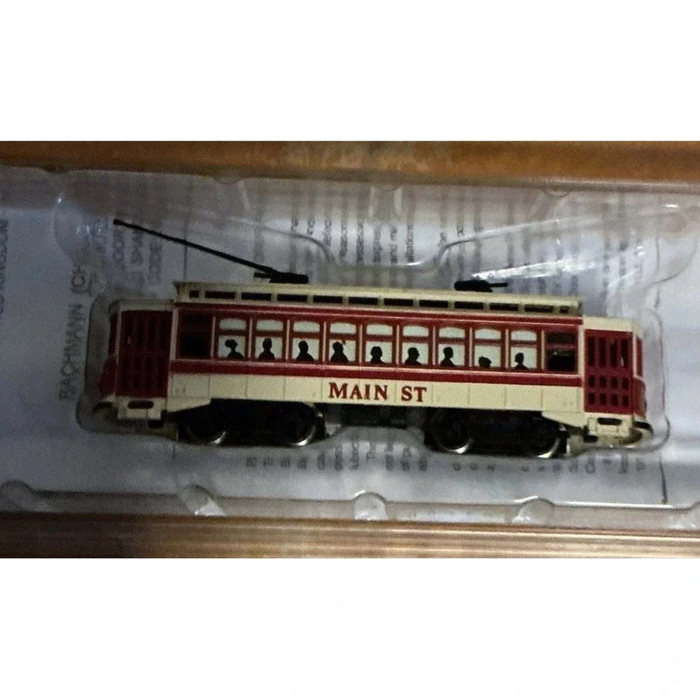 Bachmann N Scale #61090 N‎ Trolleys Main Street Brill Trolley